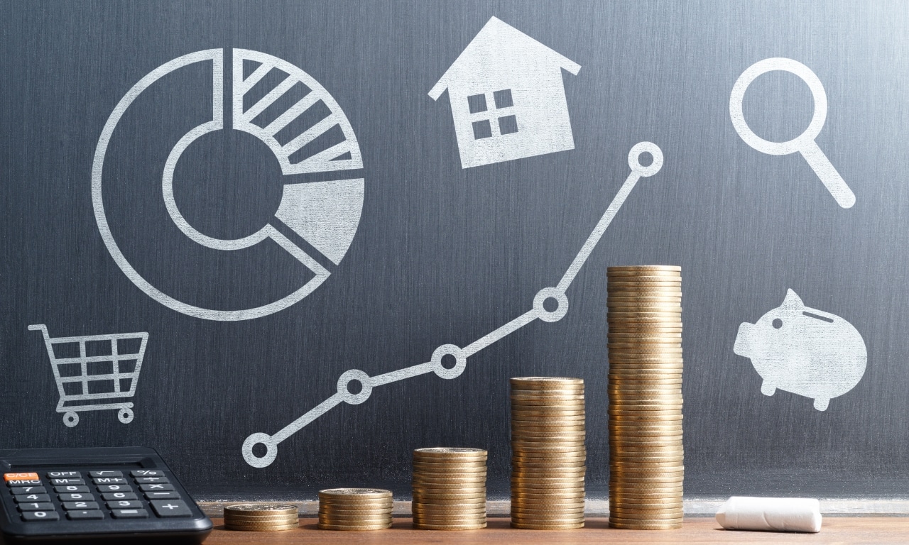 Iconos de finanzas personales: ahorro, presupuesto, vivienda e inversión